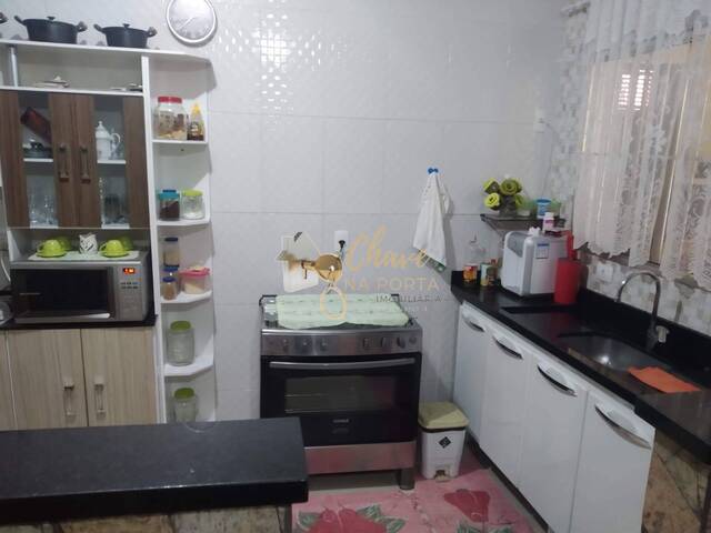 Casa para Venda em Embu das Artes - 4