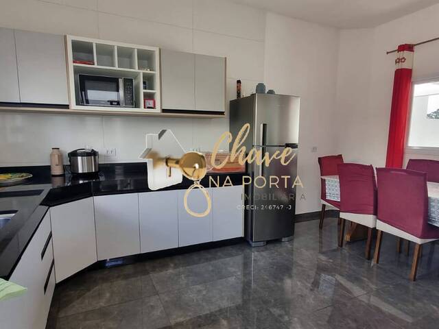 Casa para Venda em Ibiúna - 4