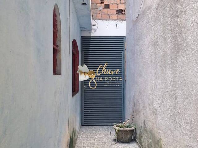 Casa para Venda em Embu das Artes - 3