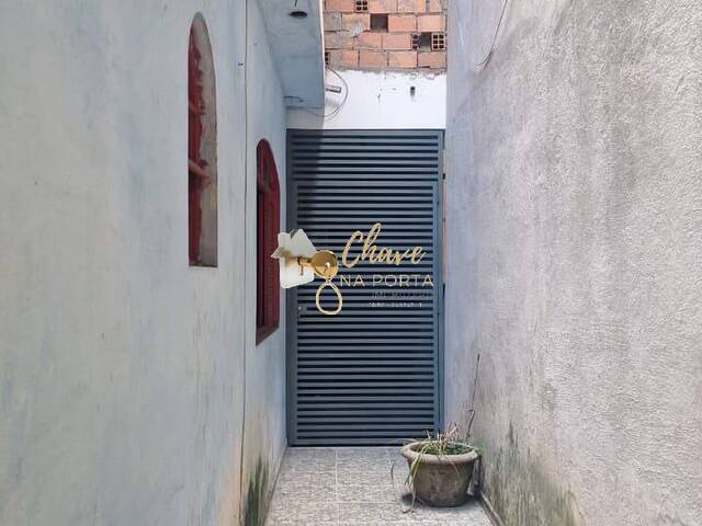 Casa para Venda em Embu das Artes - 4