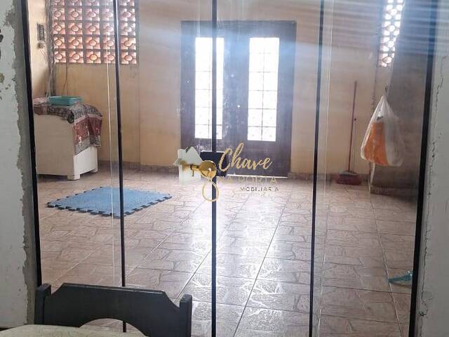 Casa para Venda em Embu das Artes - 2