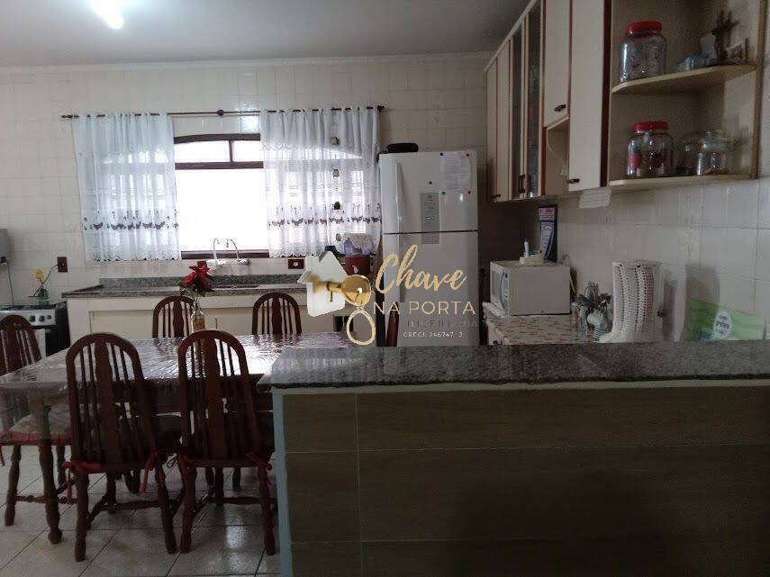 Casa, 3 quartos, 165 m² - Foto 2