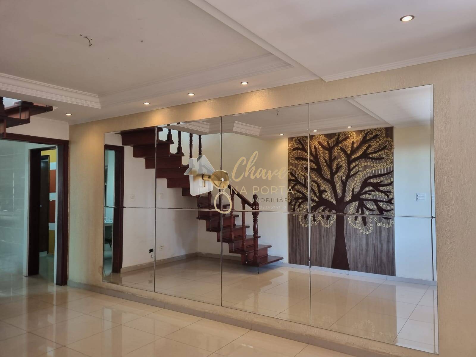 Sobrado, 3 quartos, 392 m² - Foto 1