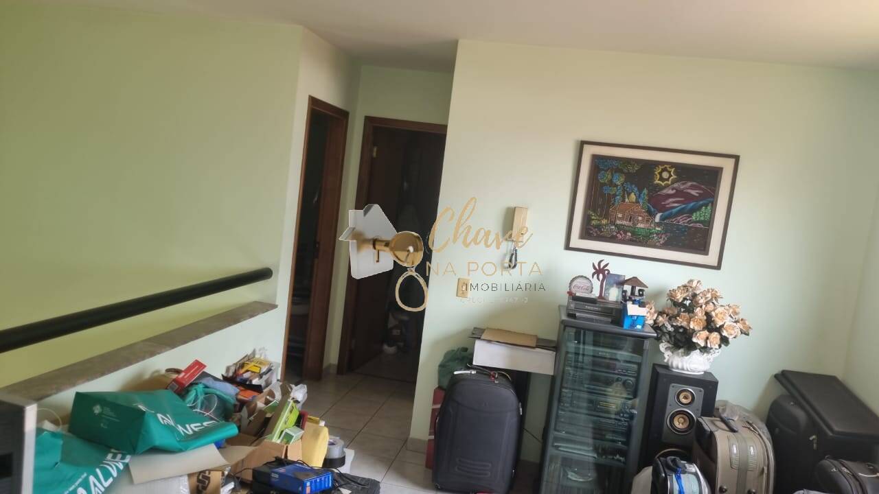 Casa, 4 quartos, 264 m² - Foto 4