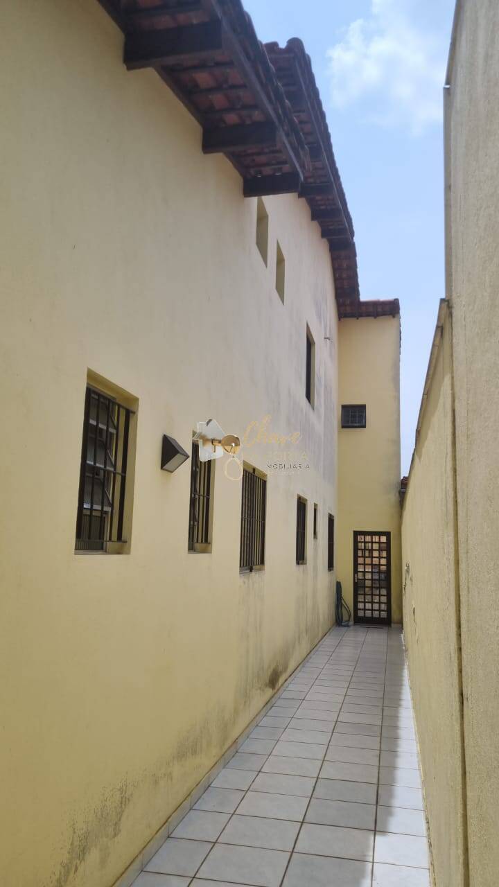 Casa, 4 quartos, 264 m² - Foto 27