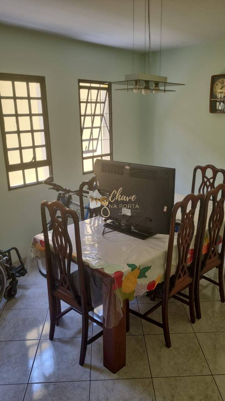 Casa, 4 quartos, 264 m² - Foto 31