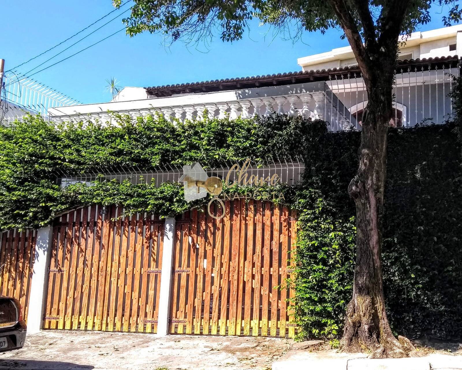 Casa, 3 quartos, 268 m² - Foto 1