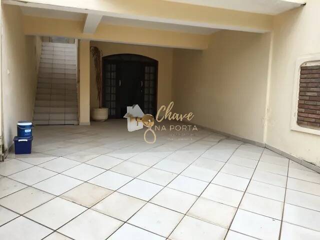 Casa, 3 quartos, 180 m² - Foto 2