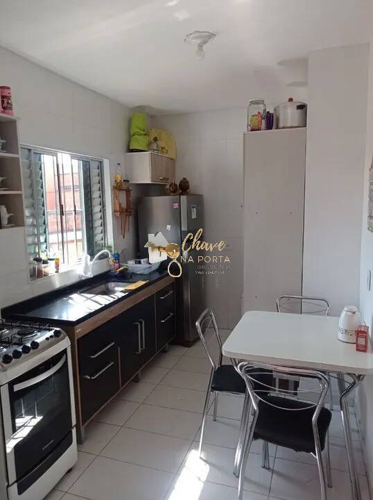 Casa, 3 quartos, 200 m² - Foto 2