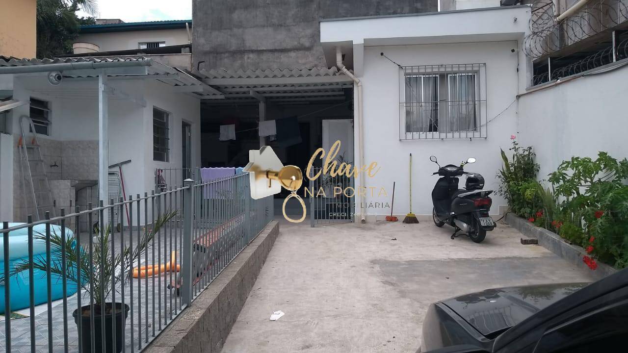 Casa, 4 quartos, 250 m² - Foto 1