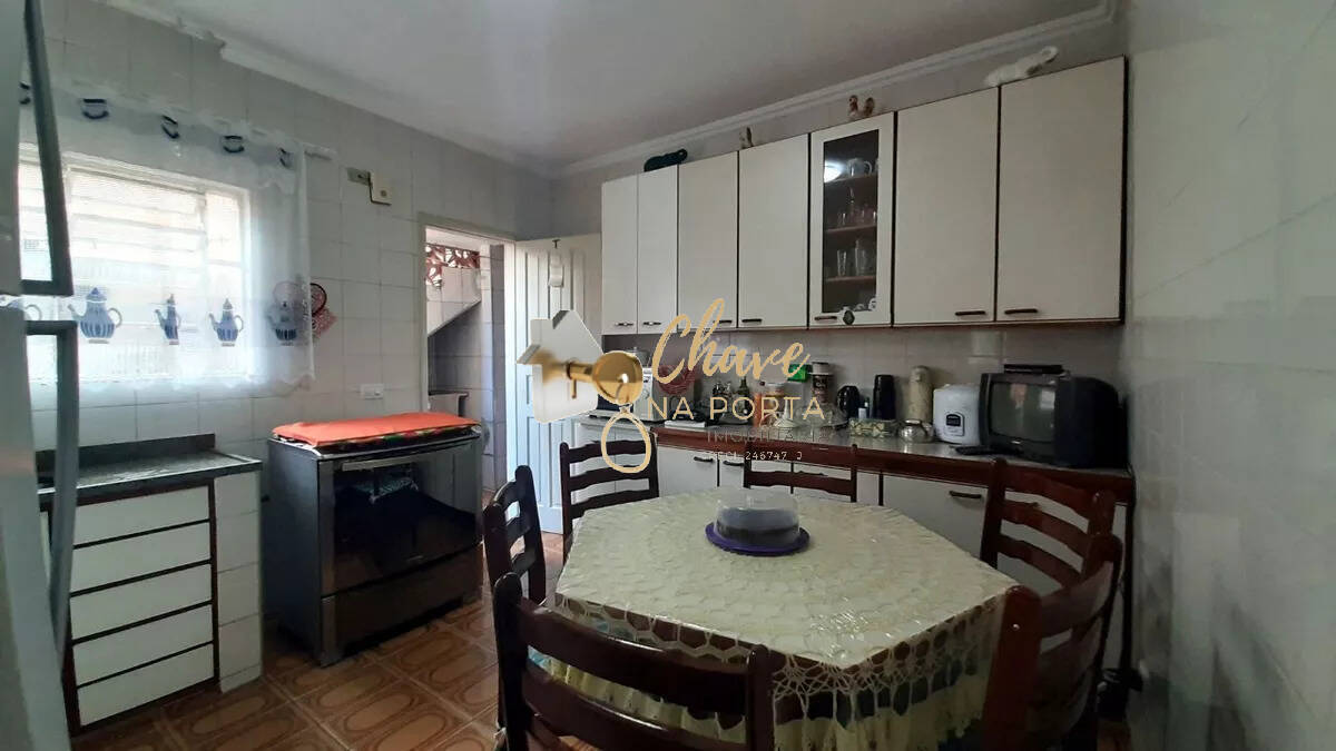 Casa, 4 quartos, 250 m² - Foto 4