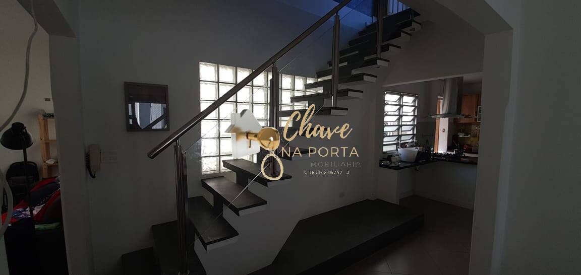 Apartamento, 3 quartos, 180 m² - Foto 1
