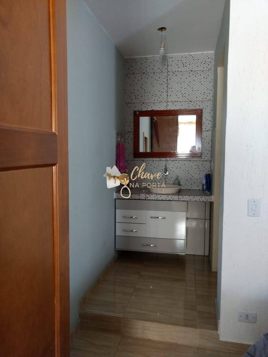 Casa, 6 quartos, 225 m² - Foto 3