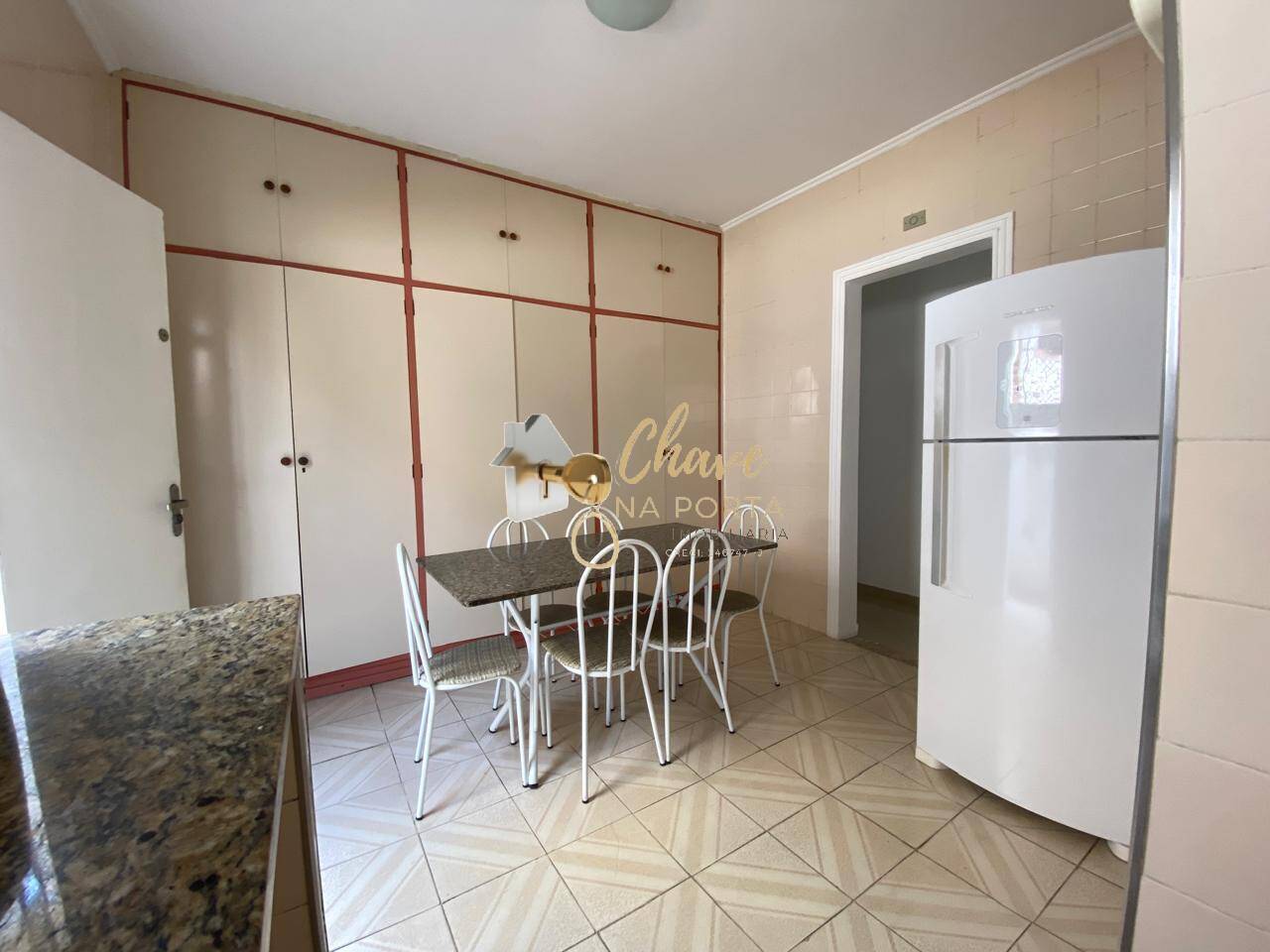 Casa, 3 quartos, 241 m² - Foto 4