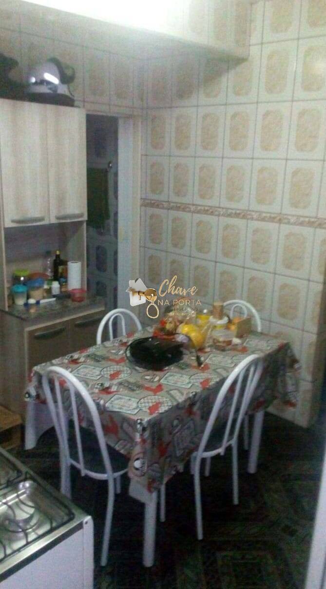 Sobrado, 4 quartos, 240 m² - Foto 4