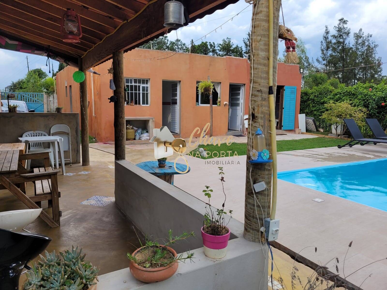 Chácara, 2 quartos, 1060 m² - Foto 2