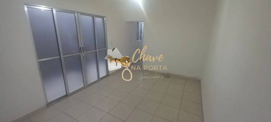 Casa, 3 quartos, 242 m² - Foto 4