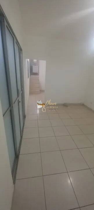 Casa, 3 quartos, 242 m² - Foto 5