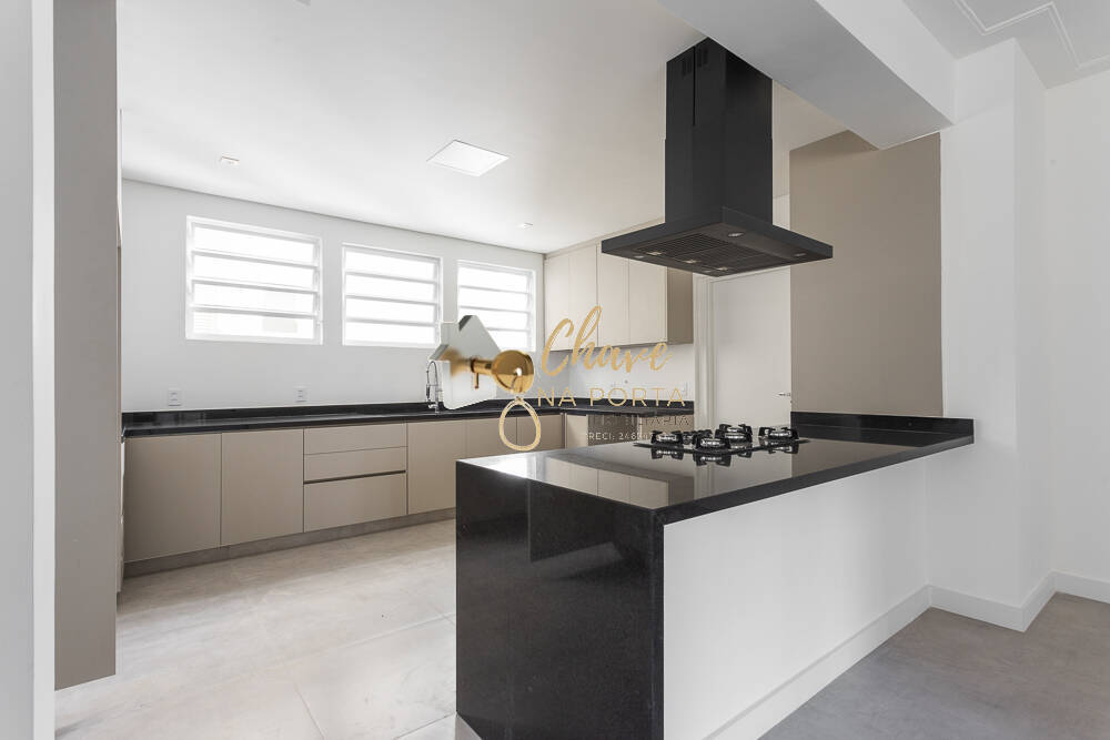Apartamento, 3 quartos, 209 m² - Foto 1