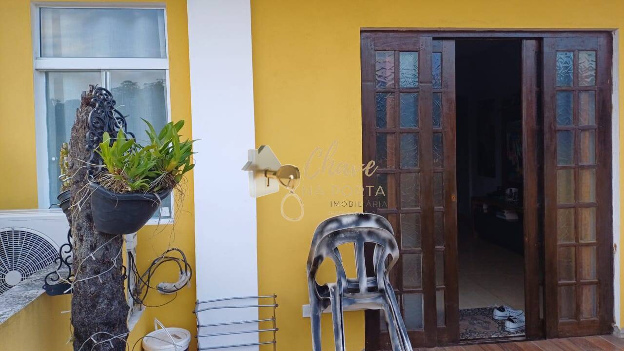 Casa, 4 quartos, 143 m² - Foto 1