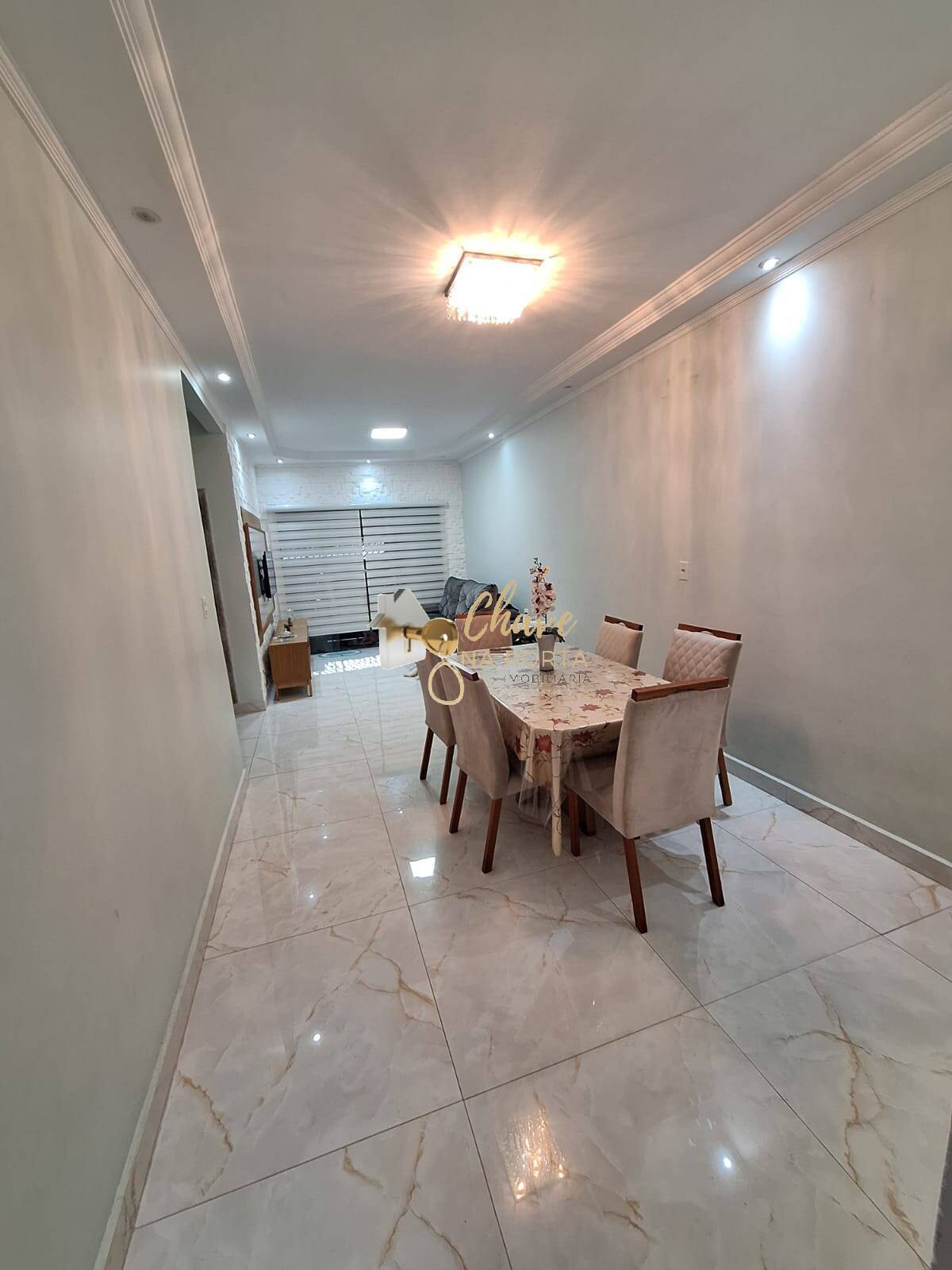 Casa, 3 quartos, 184 m² - Foto 1