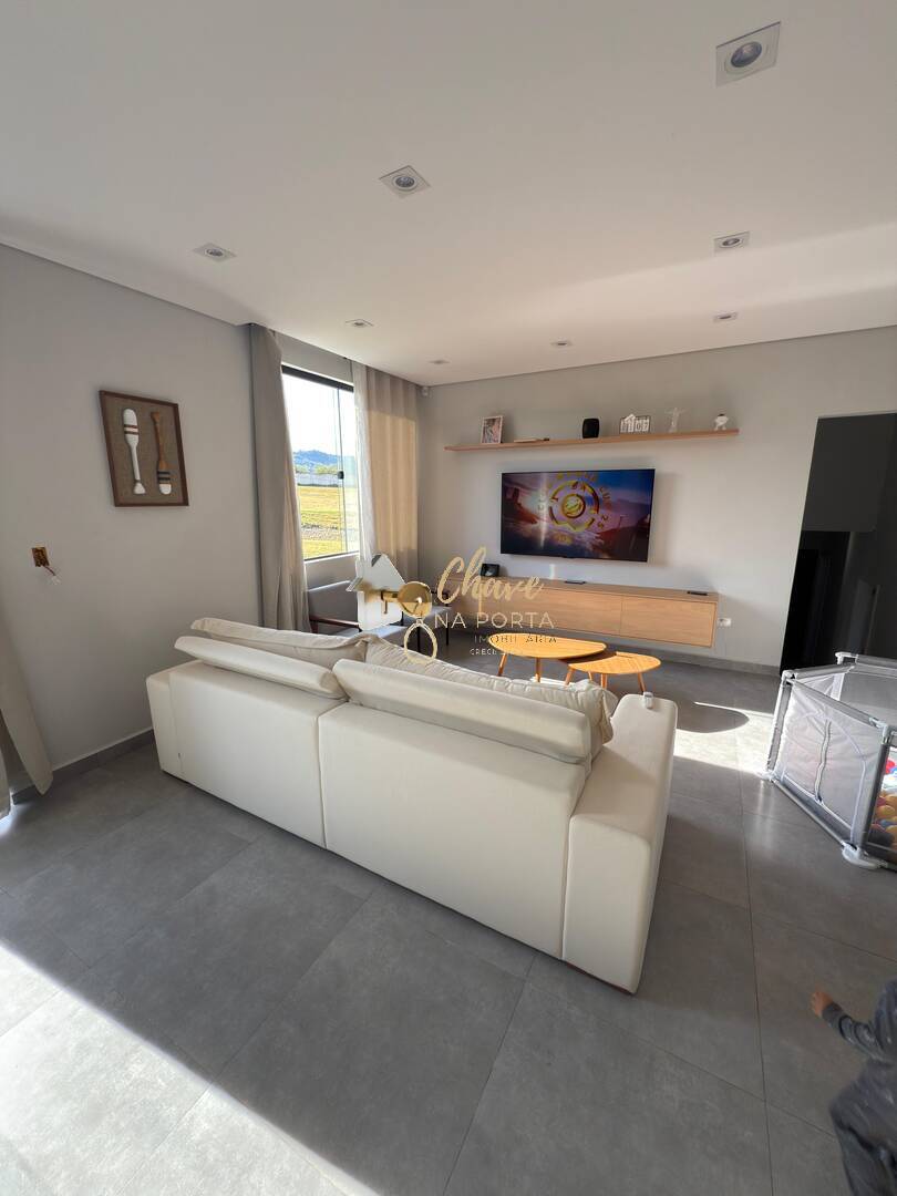 Sobrado, 4 quartos, 170 m² - Foto 1