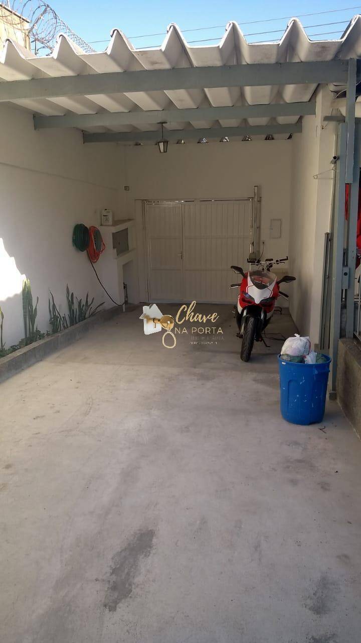 Casa, 4 quartos, 250 m² - Foto 14