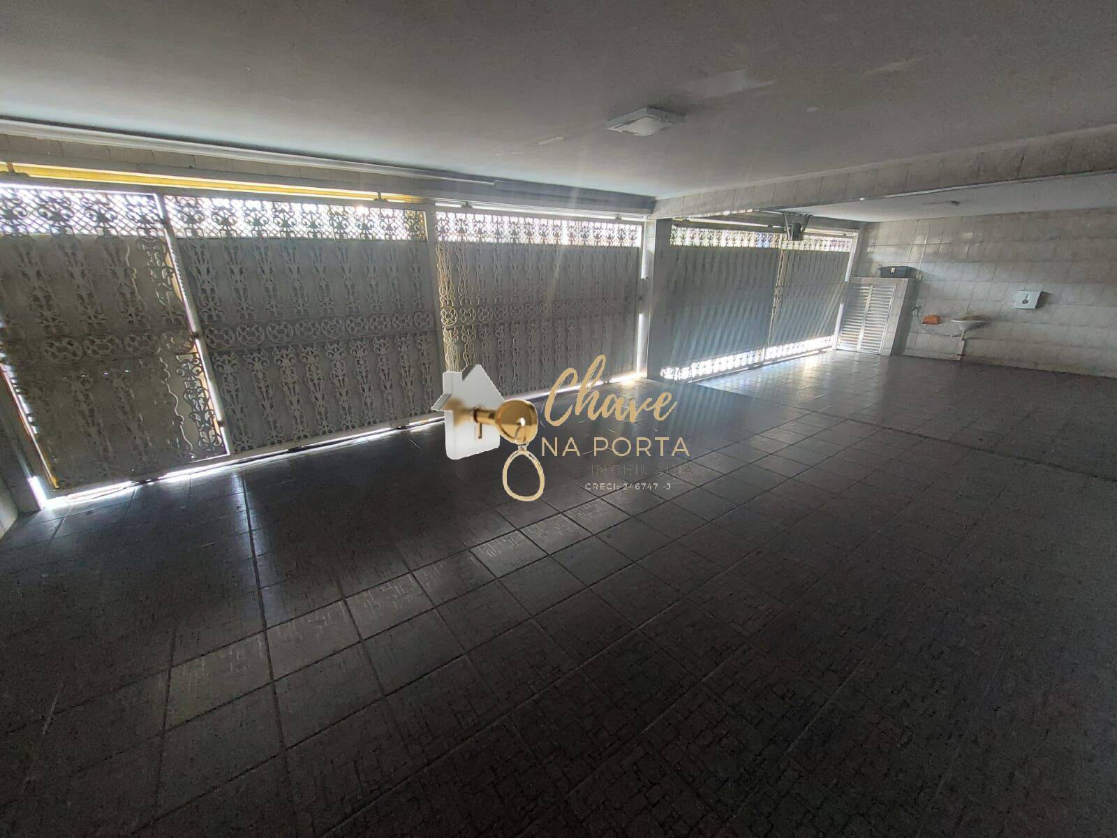 Casa, 4 quartos, 256 m² - Foto 27