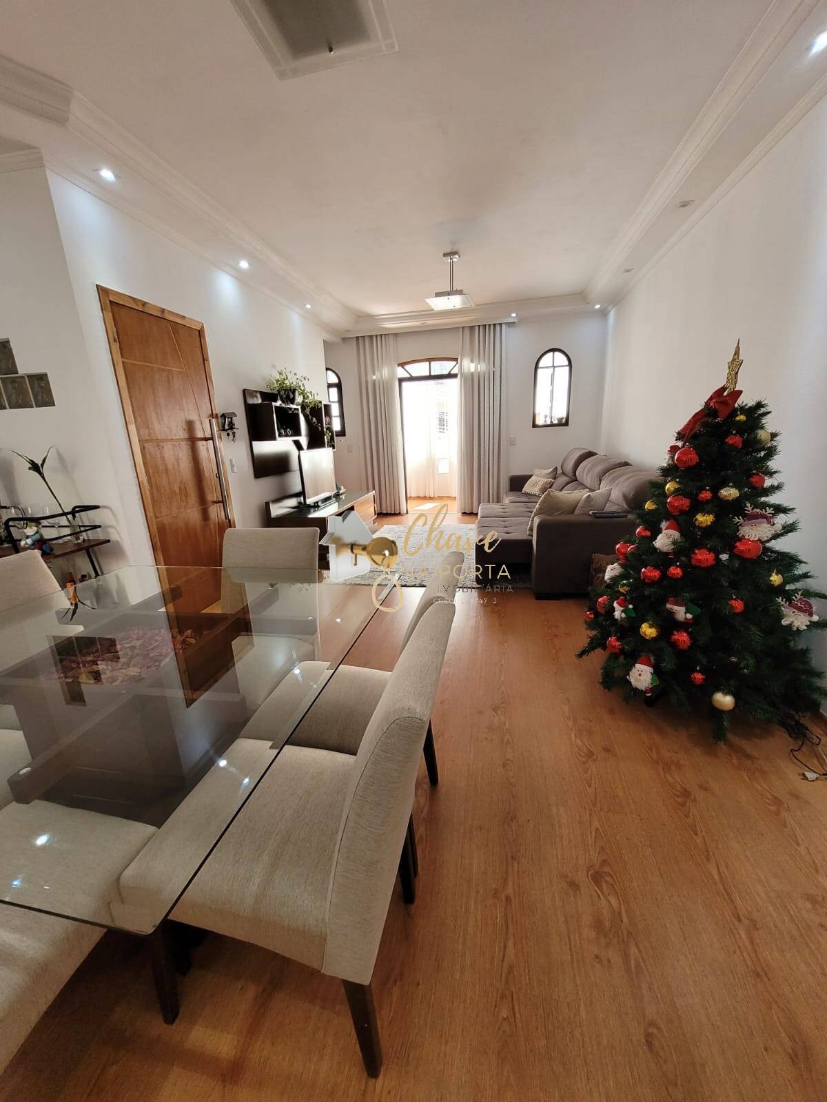 Casa, 3 quartos, 200 m² - Foto 2