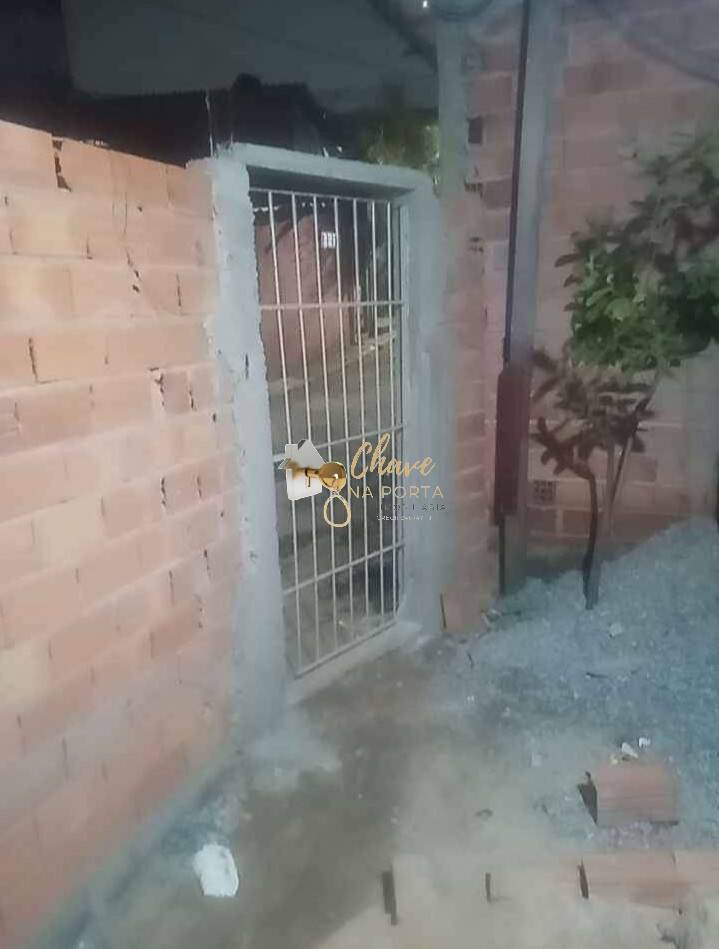 Casa, 4 quartos, 102 m² - Foto 1