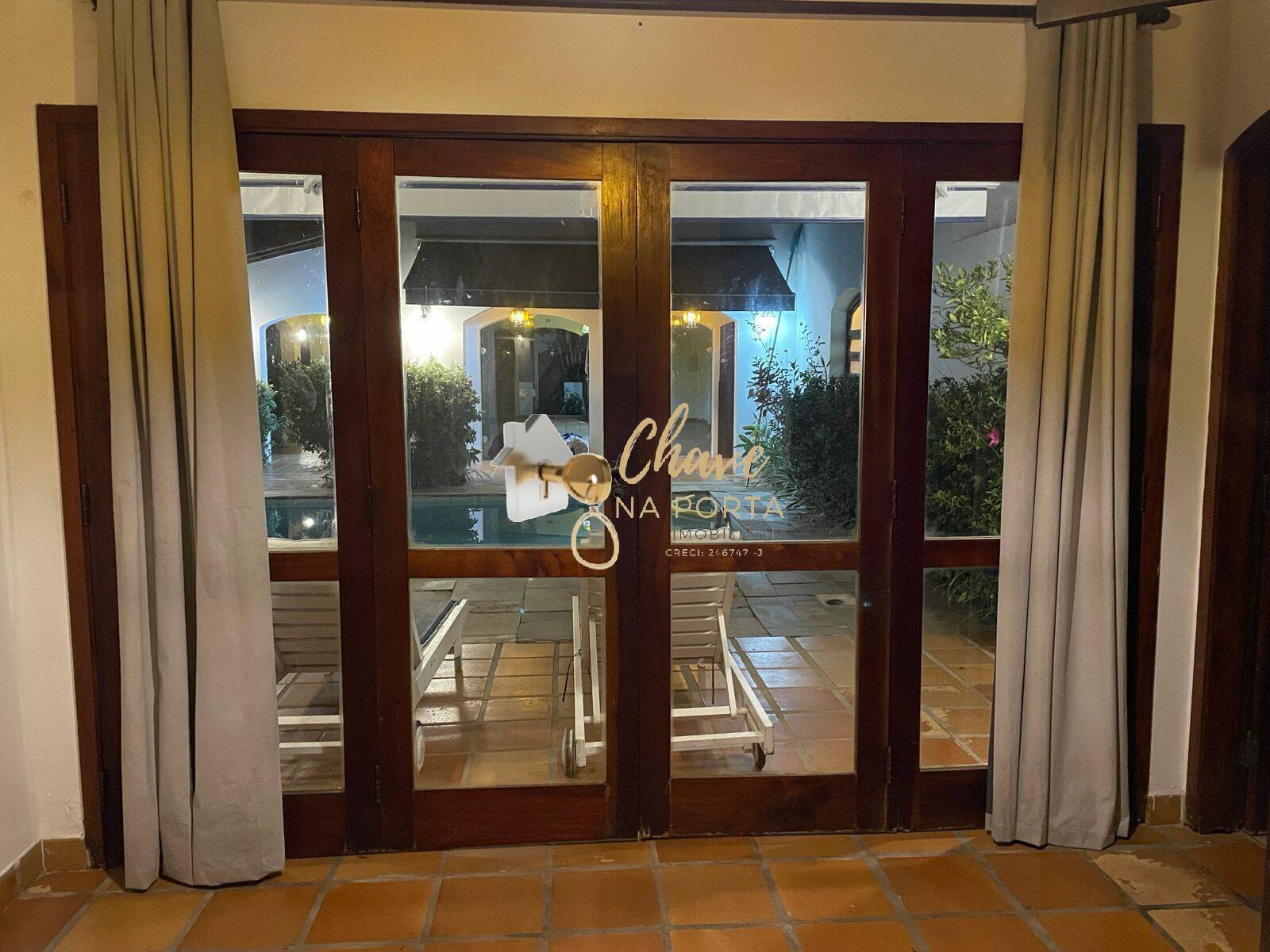 Casa, 6 quartos, 250 m² - Foto 19
