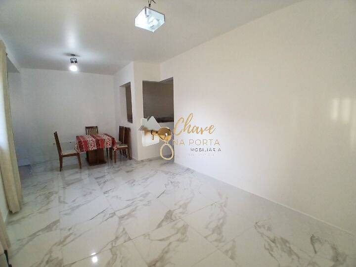 Casa, 4 quartos, 140 m² - Foto 1