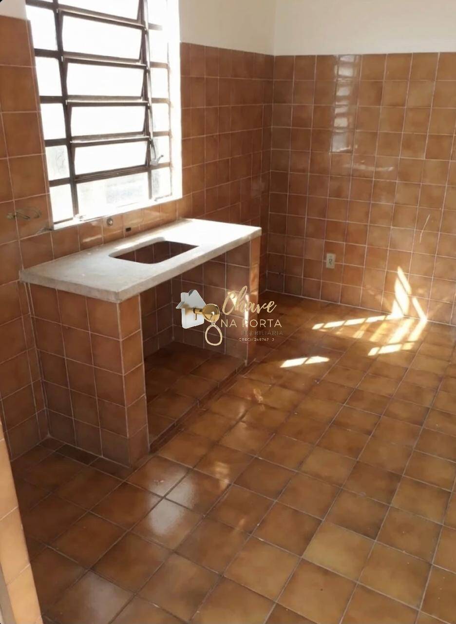 Casa, 5 quartos, 220 m² - Foto 14