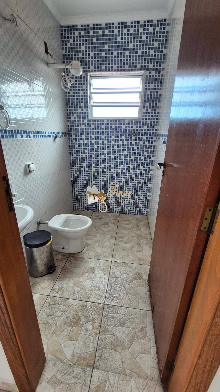 Casa, 3 quartos, 248 m² - Foto 27