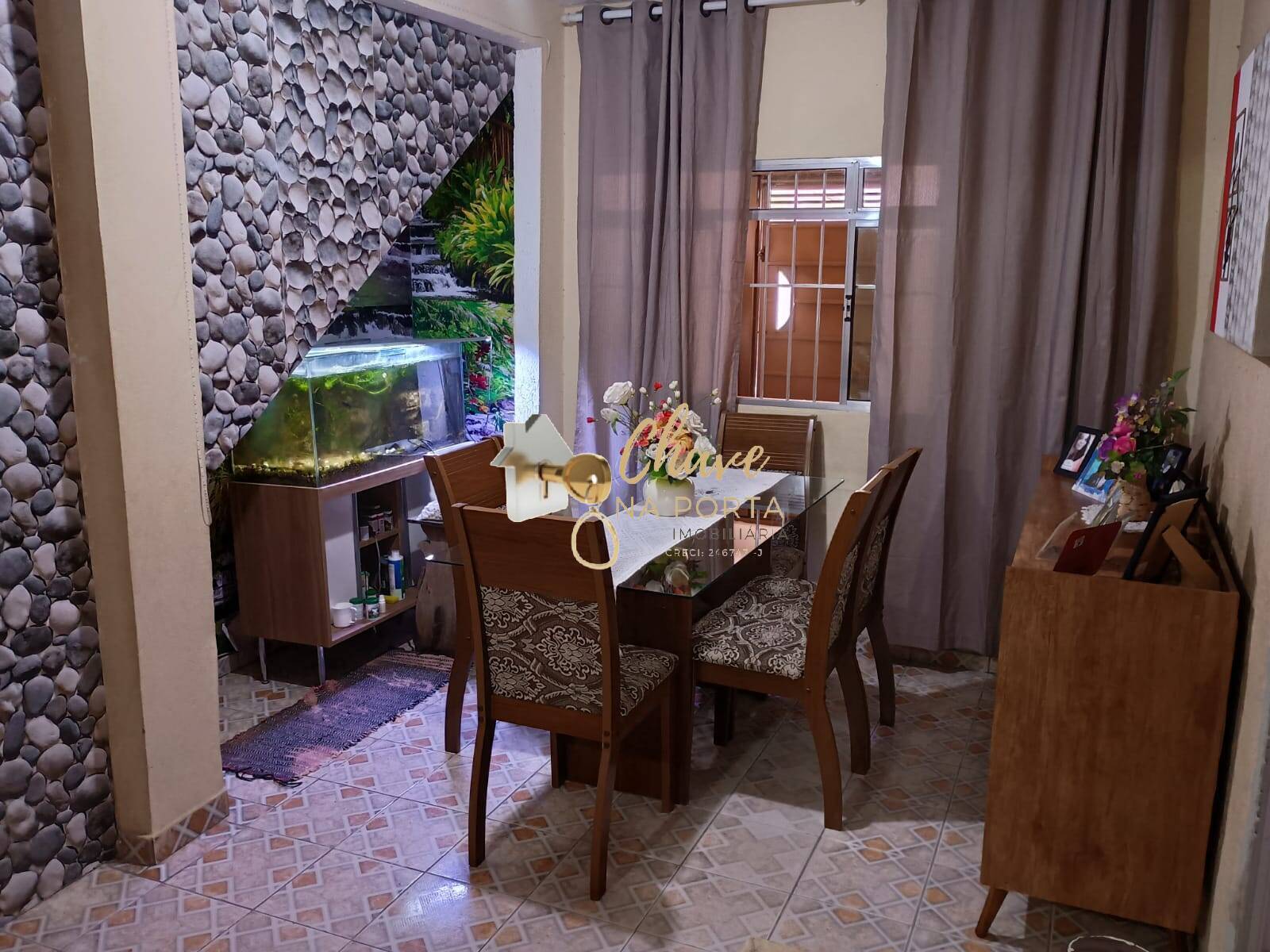 Casa, 4 quartos, 275 m² - Foto 2